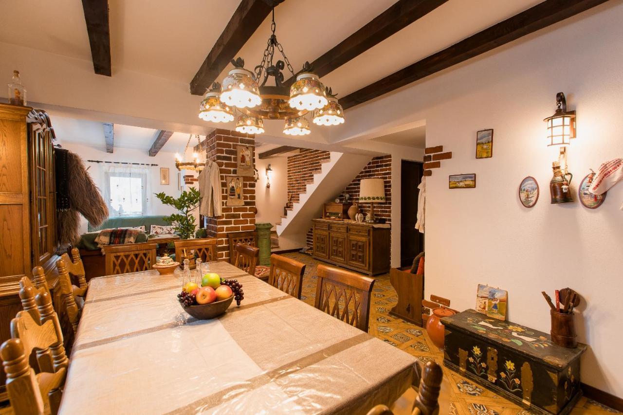 Villa Casa Cu Cerdac à Nucşoara Extérieur photo