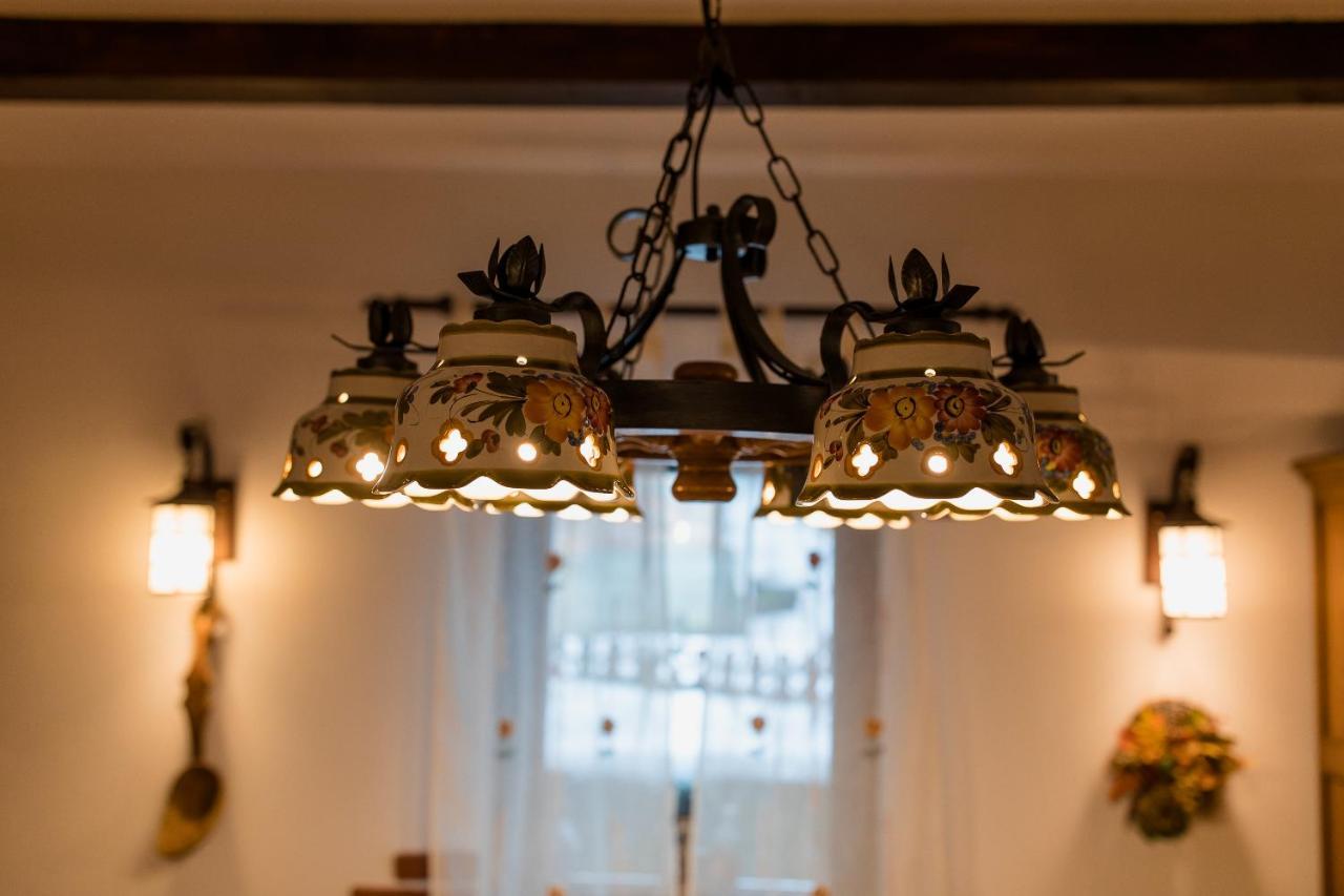 Villa Casa Cu Cerdac à Nucşoara Extérieur photo