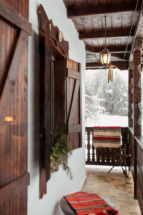 Villa Casa Cu Cerdac à Nucşoara Extérieur photo