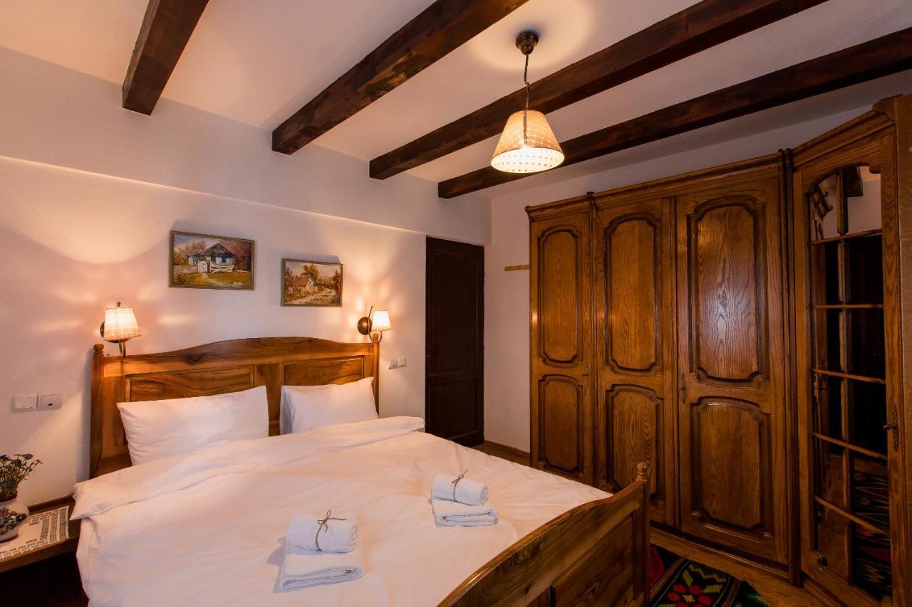 Villa Casa Cu Cerdac à Nucşoara Extérieur photo