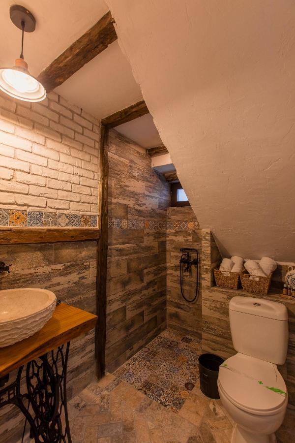 Villa Casa Cu Cerdac à Nucşoara Extérieur photo