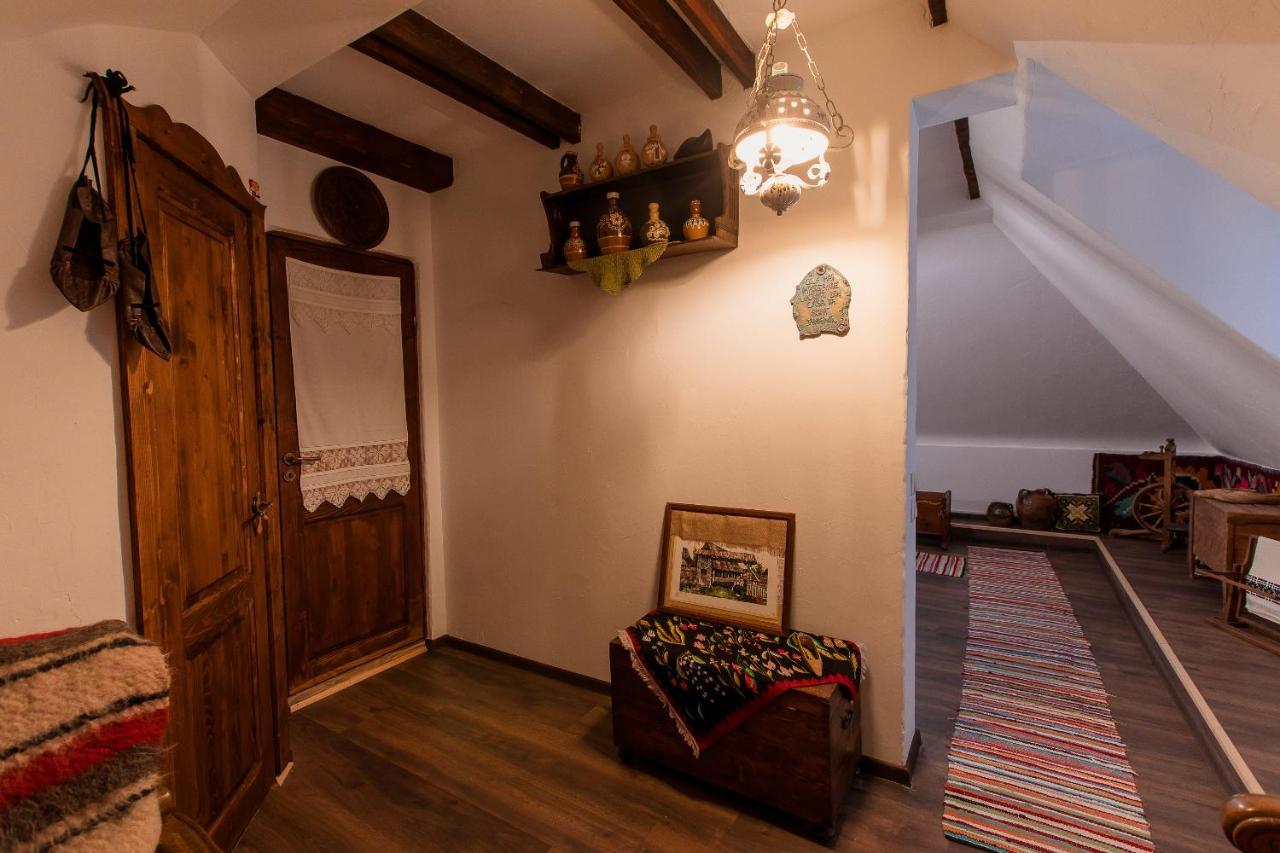 Villa Casa Cu Cerdac à Nucşoara Extérieur photo